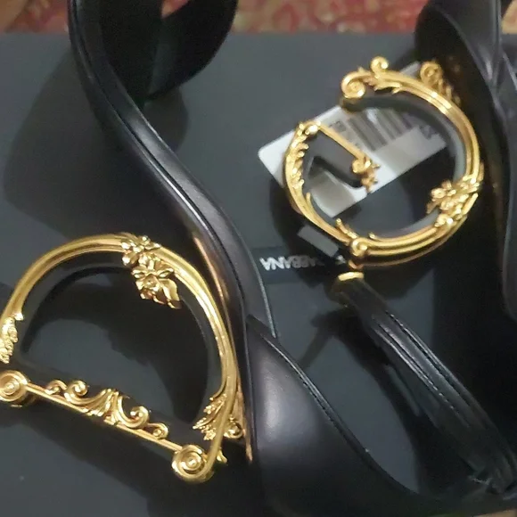 Dolce & Gabbana Women's D & G Sculpted - Picture 6 of 12